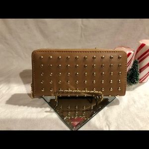 Clutch wallet